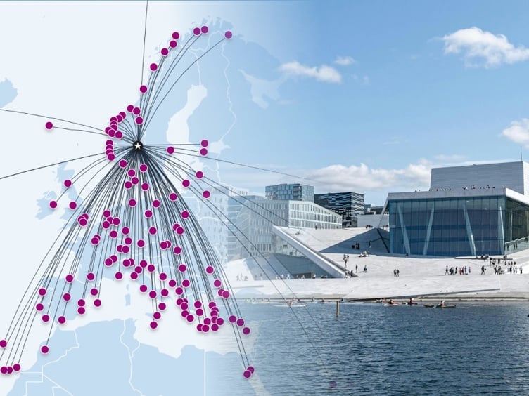 Oslo by med rutekart. Originalfoto: Arsene M. Øvrejorde